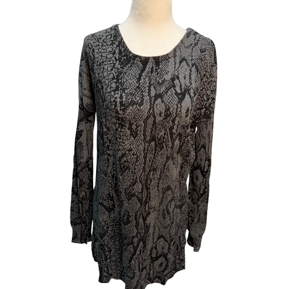 BCBGMAXAZRIA Grey Snake Print Cotton Blend Pullover Sweater Size S